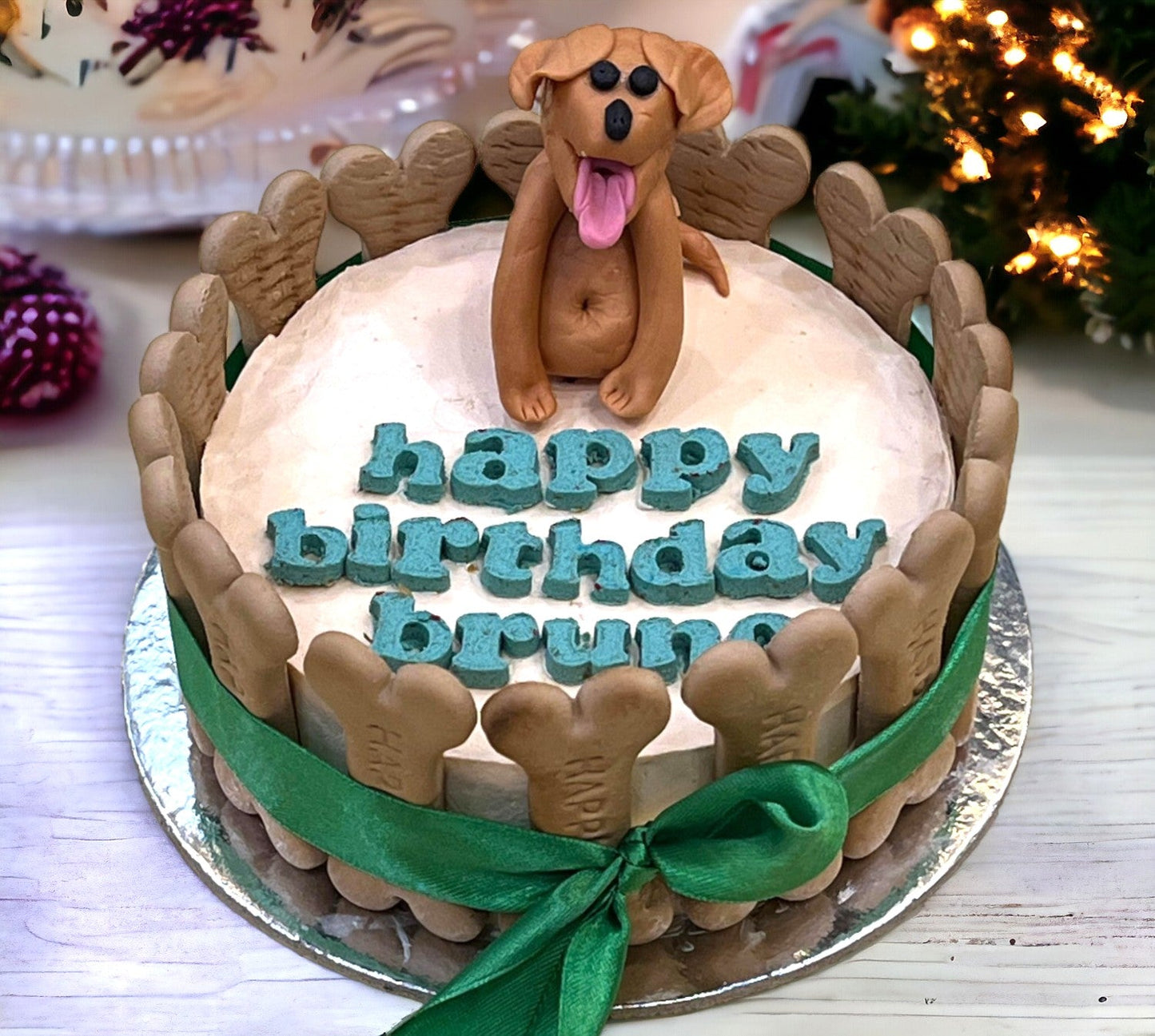 Happy Dog Cake - 600 Gm